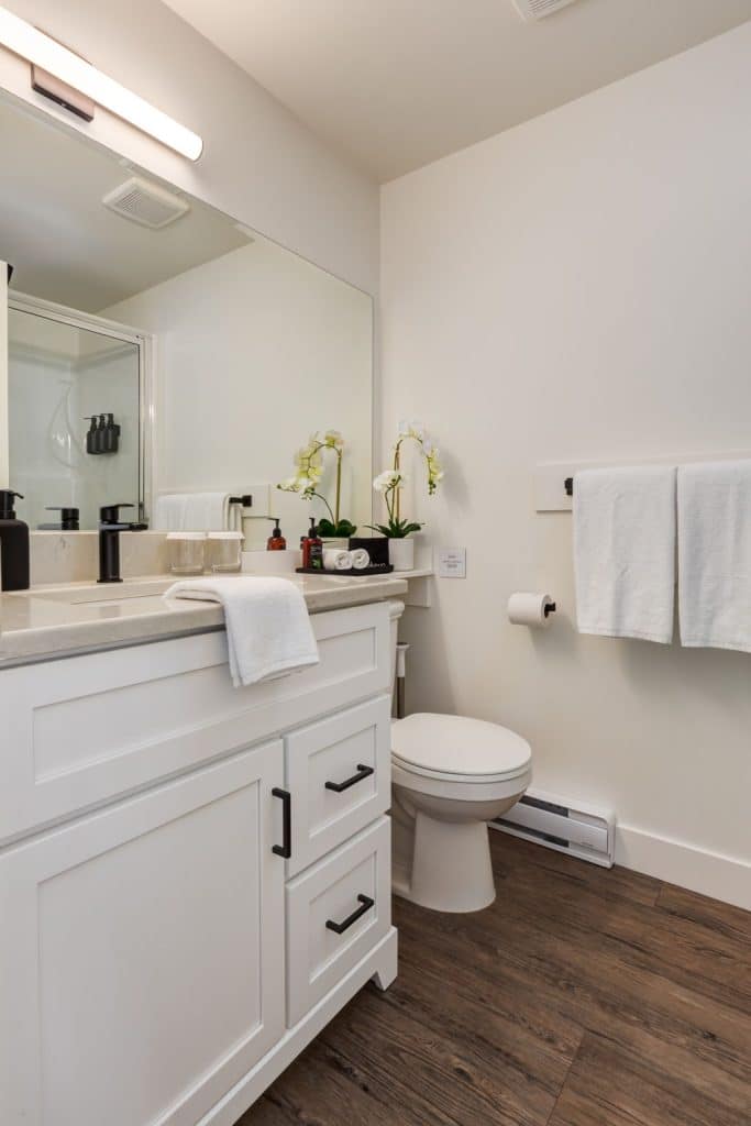 016 20250630 MidIsland Photos