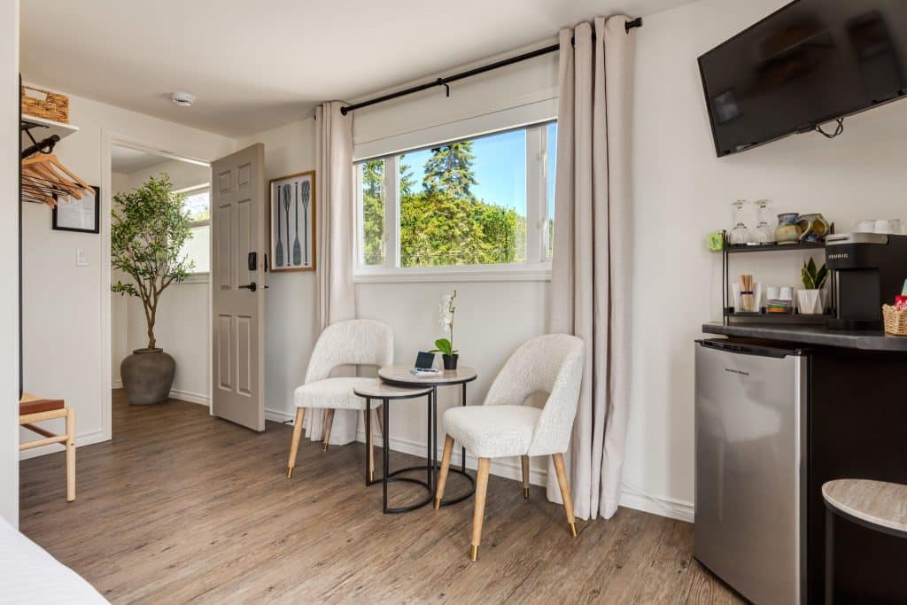 036 20250630 MidIsland Photos