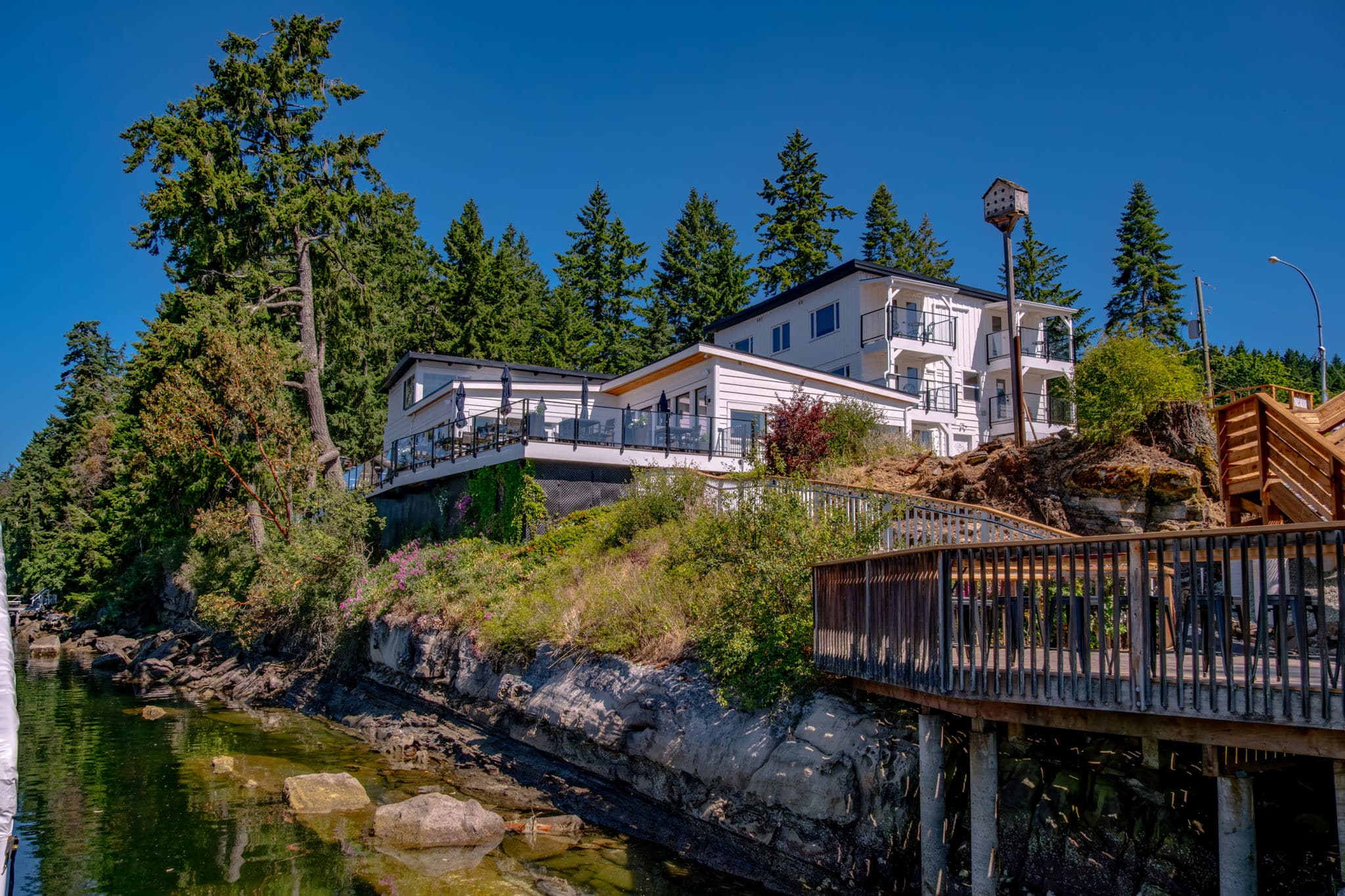 Ladysmith BC waterfront resort Manana building infront of water