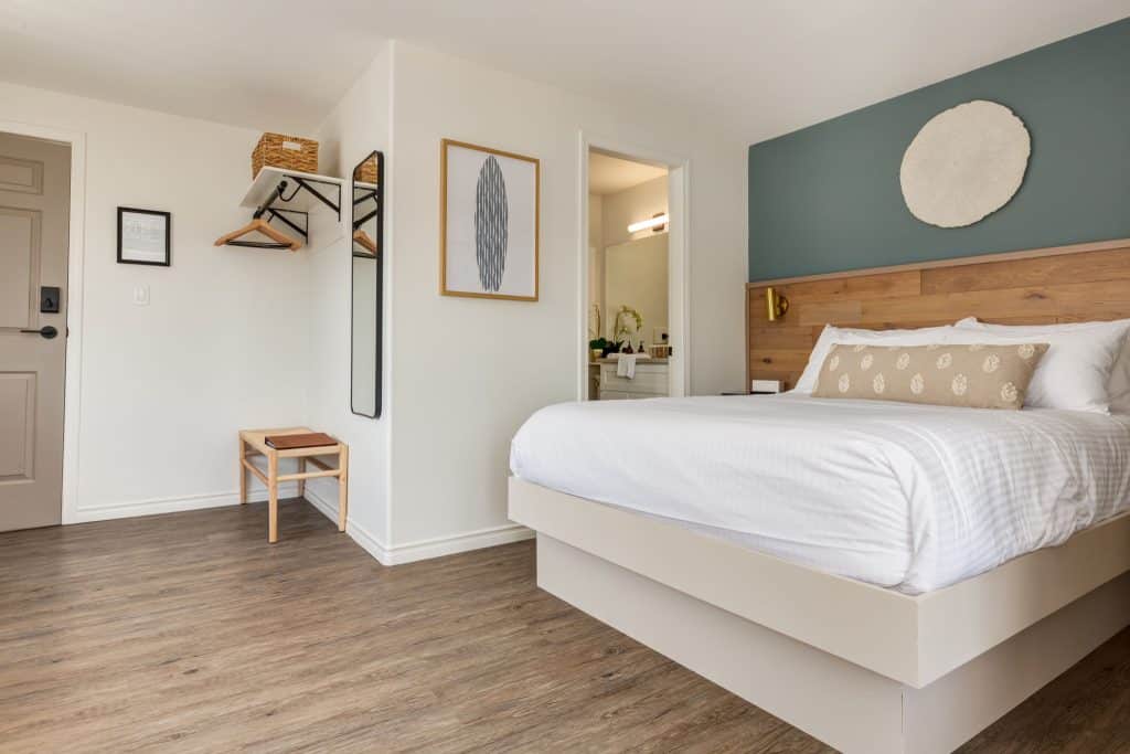 049 20250630 MidIsland Photos